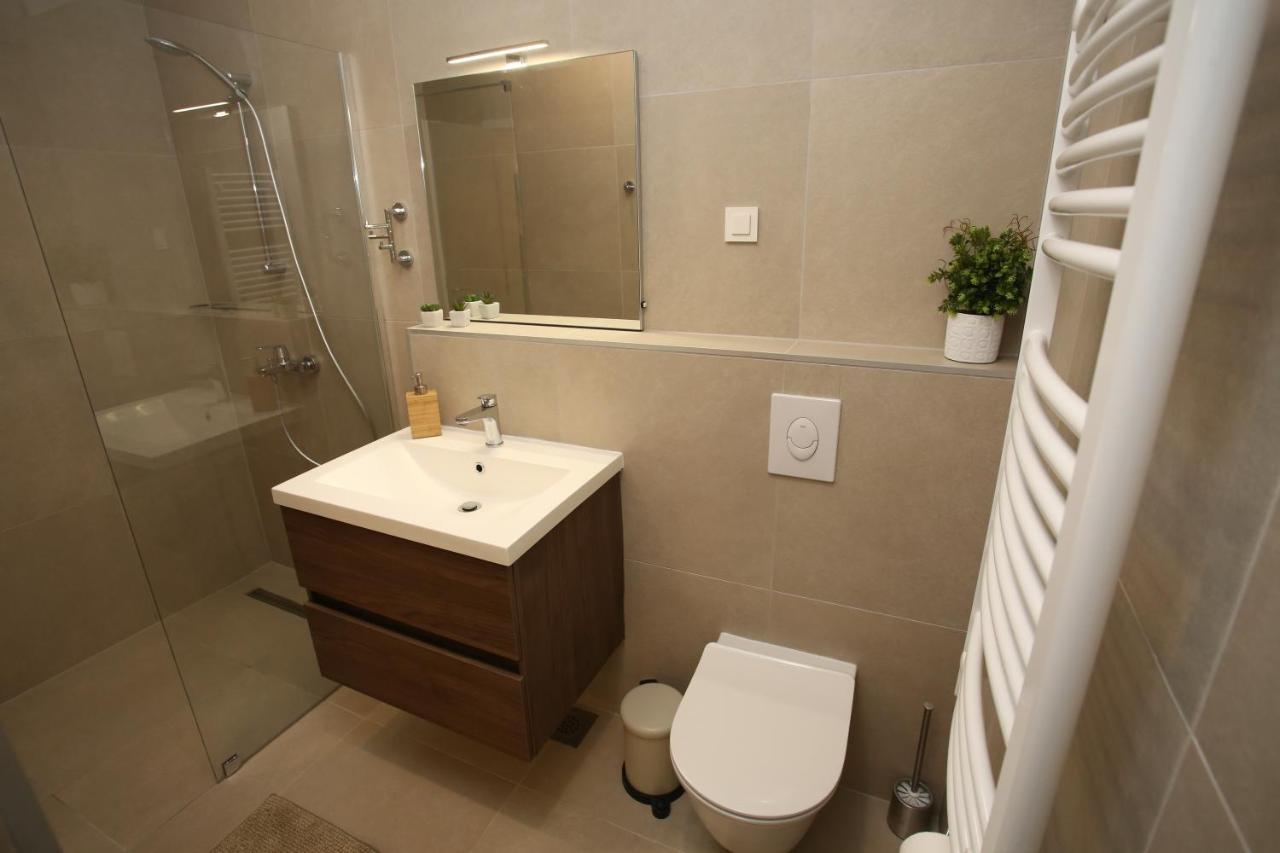 Apartmani Tri Bunje Tribalj Exterior foto